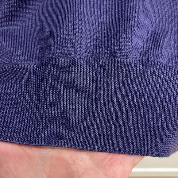 EUC Versace Collection fine 100% wool v neck purple long sleeve sweater - Picture 9 of 12